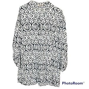 Soft Surroundings Woman’s Black & White Button Down Casual Tunic Top Size Large